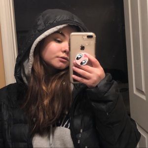 Meet your Posher, Mia